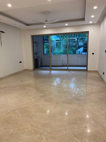 Room in 3 BHK Builder Floor at Ansal Sushant Lok I, Sector 43 – for Rent