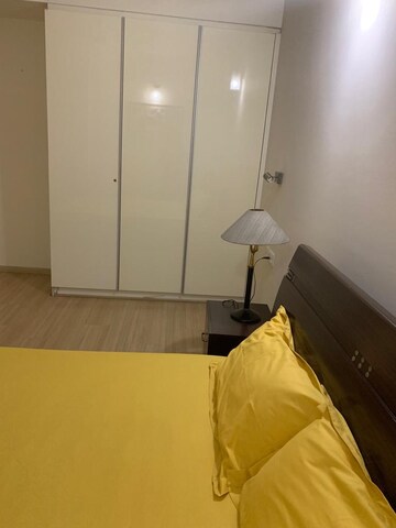 Bathroom in 4 BHK Apartment at DLF The Belaire, Sector 54 – for Rent