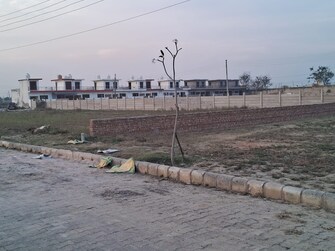 Plot For Resale in Chaumuhan Vrindavan  8042120