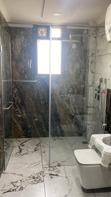Bathroom in 4 BHK Builder Floor at Ansal Plaza Sector-23, Sector 23 – for Rent