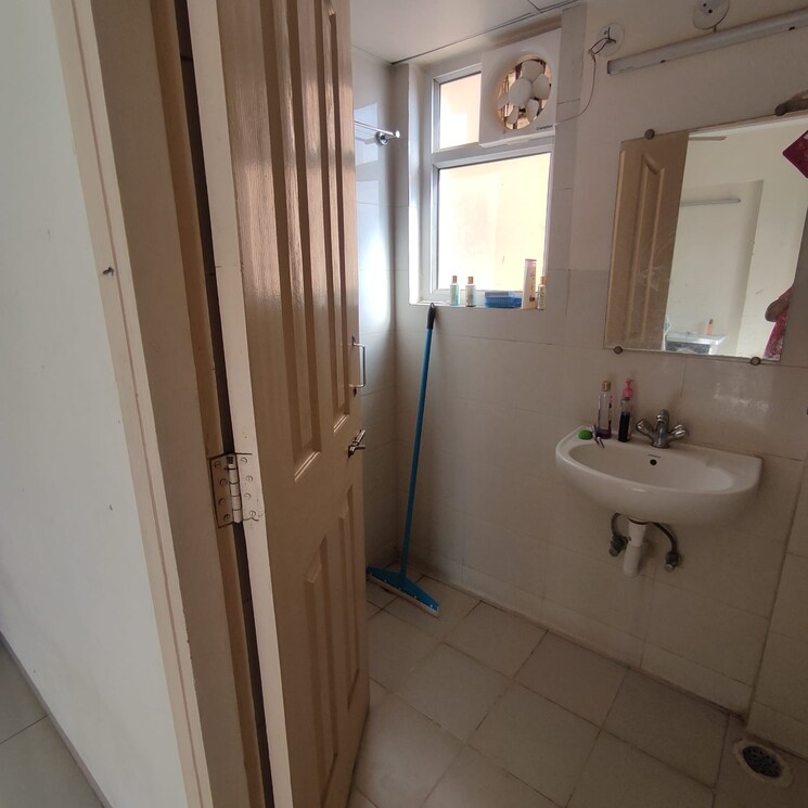 Bathroom, wave-city 2 Bedroom 840 Sq.Ft. Apartment In Wave City Ghaziabad 8042155