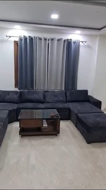 Living Room in 3 BHK Builder Floor at Paschim Vihar – for Rent
