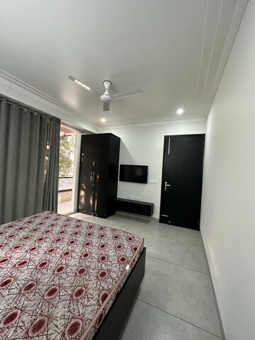 Bedroom in 1 BHK Builder Floor at Ansal Sushant Lok I, Sector 43 – for Rent