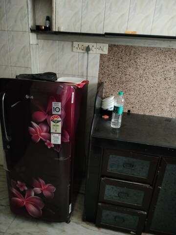 Master Bedroom in 2 BHK Apartment at Palazzio CHS, Powai – for Rent