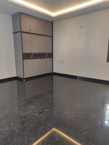 Room in 4 BHK Apartment at Jigani – for Sale