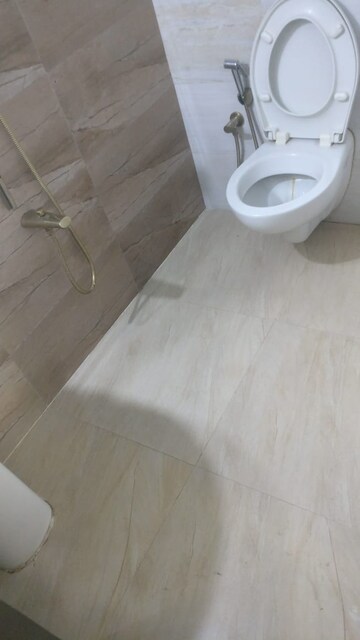 Bathroom in 2 BHK Apartment at Galaxy Exotica, Vile Parle East – for Rent