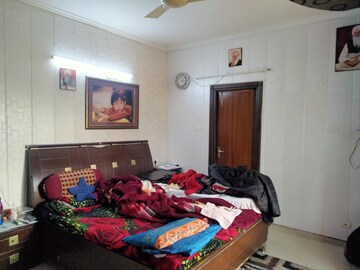 Bedroom in 4 BHK Apartment at Sector 21c – for Sale