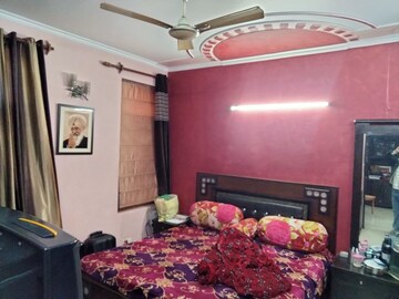 Bedroom in 4 BHK Apartment at Sector 21c – for Sale