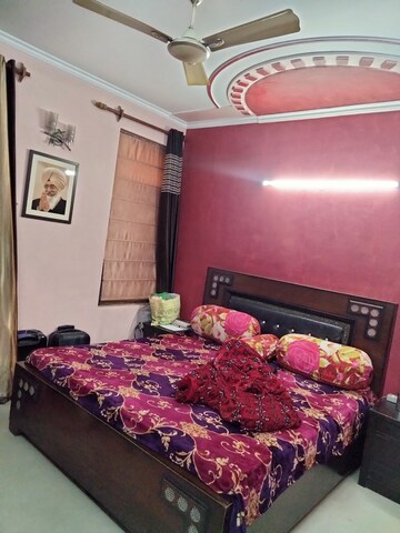Bedroom in 4 BHK Apartment at Sector 21c – for Sale