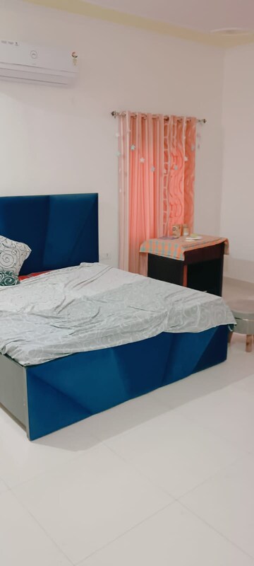 Bedroom in 2 BHK Builder Floor at Sector 21d – for Rent