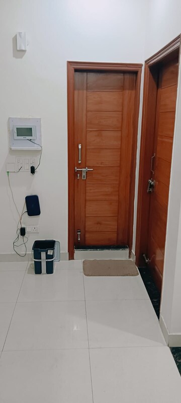 Furnished Amenities in 2 BHK Builder Floor at Sector 21d – for Rent