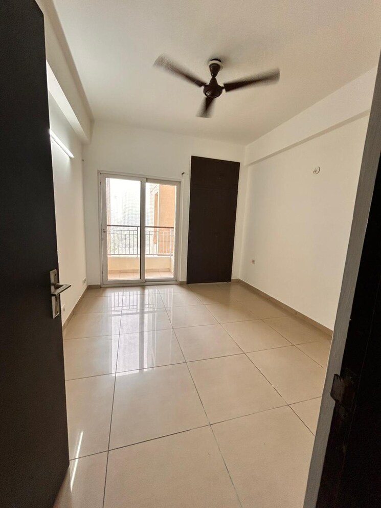 Bathroom, gulshan-vivante 3 Bedroom 1395 Sq.Ft. Apartment In Sector 137 Noida 8042272