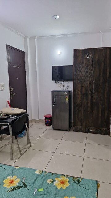 Bathroom in 1 RK Builder Floor at Ansal Sushant Lok I, Sector 43 – for Rent