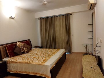 Bedroom in 4 BHK Apartment at DLF Park Place, Sector 54 – for Rent