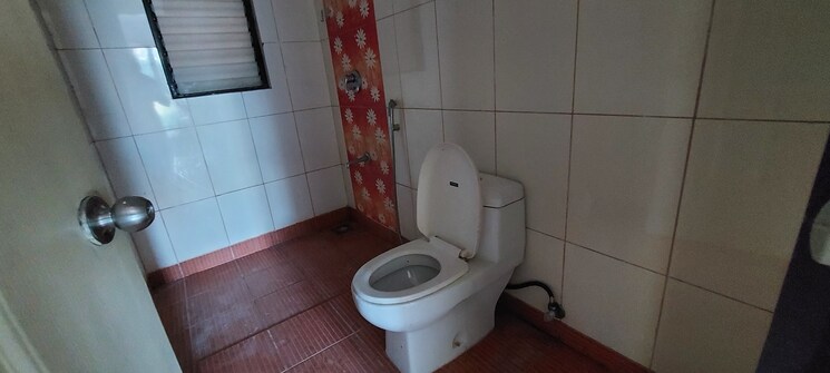 Bathroom, nanded-city-sarang 2 Bedroom 872 Sq.Ft. Apartment In Nanded Pune 8042359