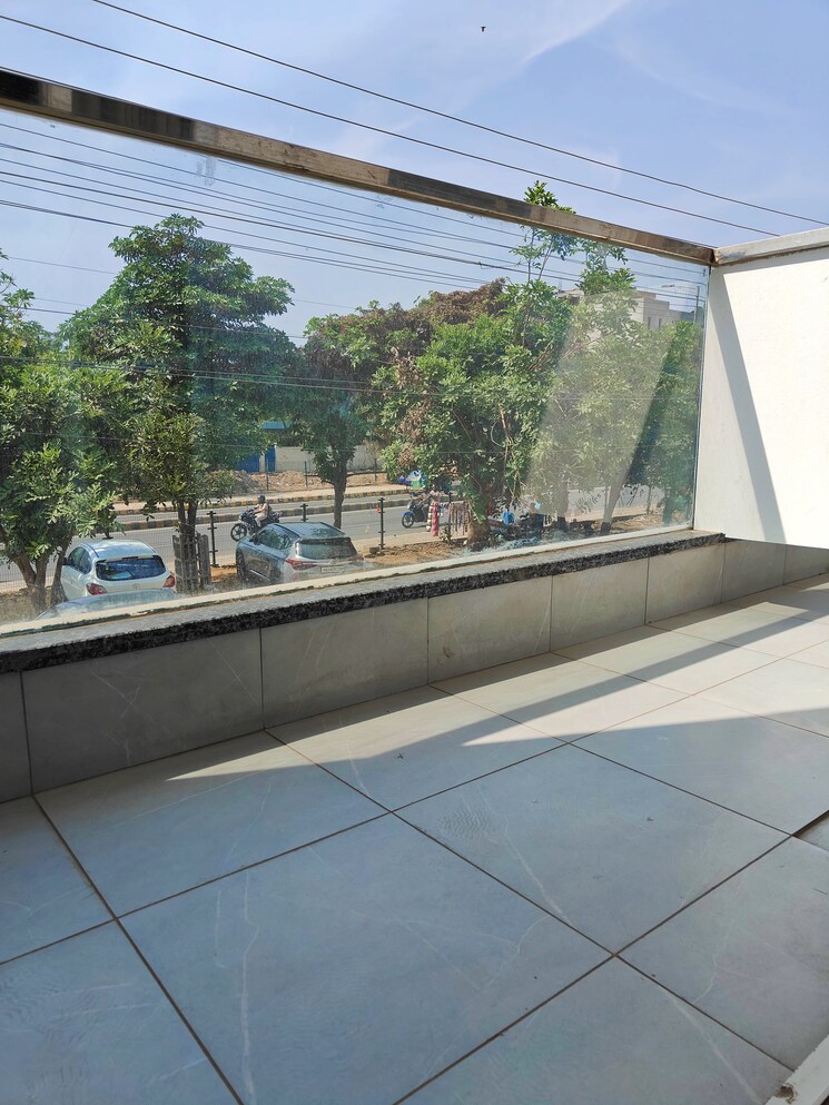 Balcony, cosmos-floors 1 RK 800 Sq.Ft. Builder Floor In Sector 52 Gurgaon 8042393