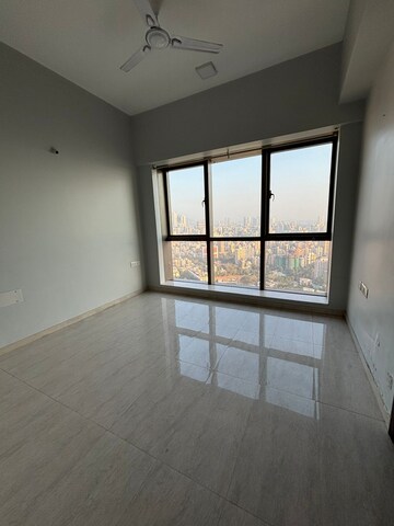 Room in 3 BHK Apartment at Sheth Auris Serenity Tower 1, Malad West – for Rent