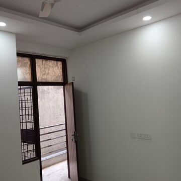 Room in 2 BHK Apartment at Neb Sarai – for Rent