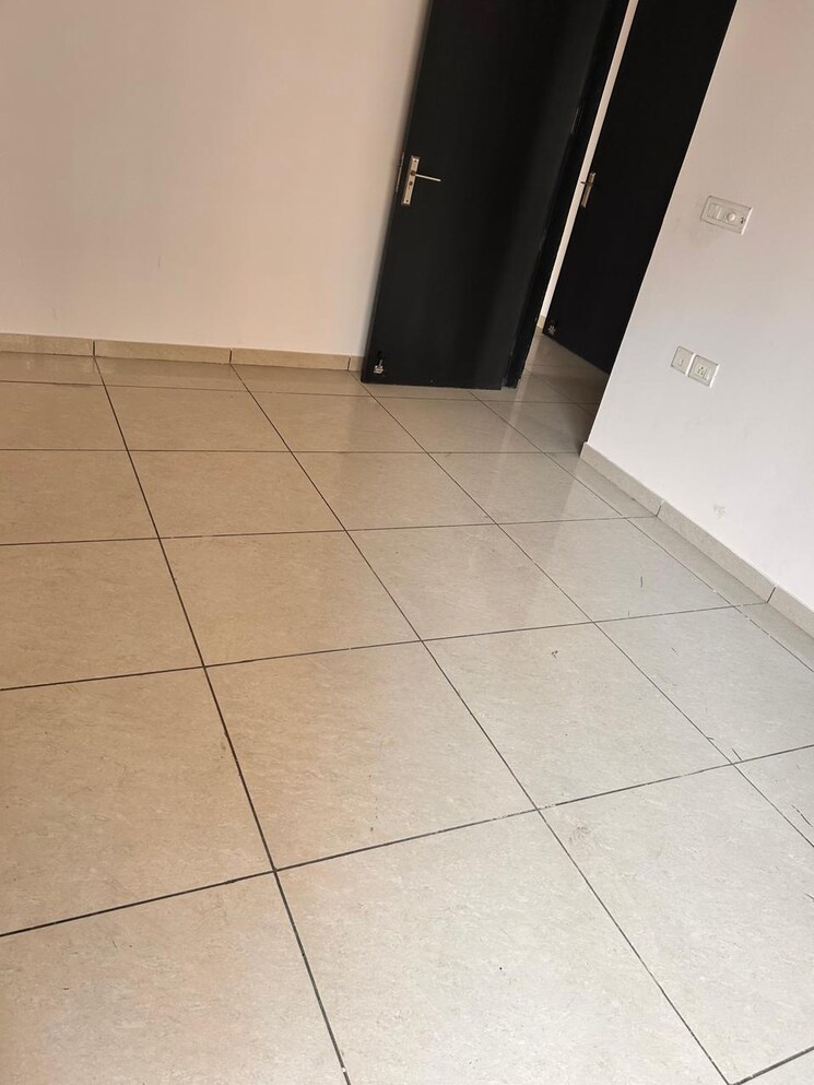 Bathroom, gulshan-vivante 3.5 Bedroom 2190 Sq.Ft. Apartment In Sector 137 Noida 8042463