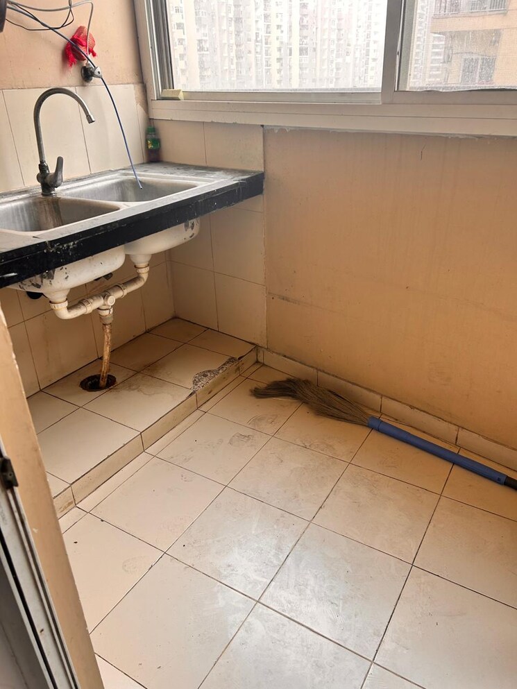 Kitchen, gulshan-vivante 3.5 Bedroom 2190 Sq.Ft. Apartment In Sector 137 Noida 8042463