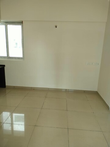 Room in 3 BHK Apartment at Yeshwanthpur – for Sale