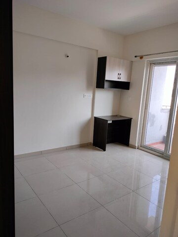 Room in 3 BHK Apartment at Yeshwanthpur – for Sale