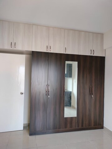 Room in 3 BHK Apartment at Yeshwanthpur – for Sale