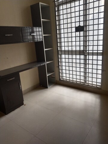 Room in 2.5 BHK Apartment at Vatika Lifestyle Homes, Sector 83 – for Sale