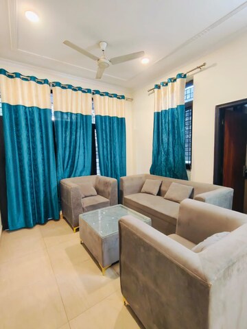 Bedroom in 2 BHK Builder Floor at Ansal Royale Casa, Sector 55 – for Rent