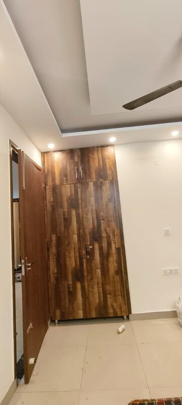 Master Bedroom in 2 BHK Builder Floor at Ardee City, Sector 52 – for Rent