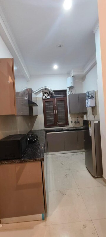 Kitchen in 2 BHK Builder Floor at Ardee City, Sector 52 – for Rent