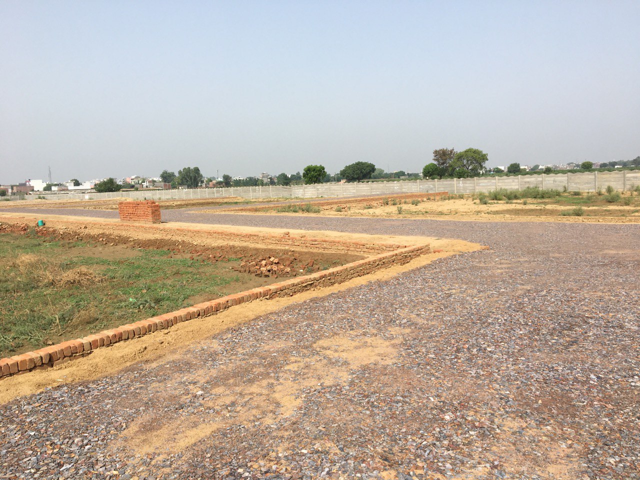 Plot For Sale in Kalindi Kunj