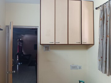 Furnished Amenities in 3 BHK Builder Floor at Tollygunge – for Rent
