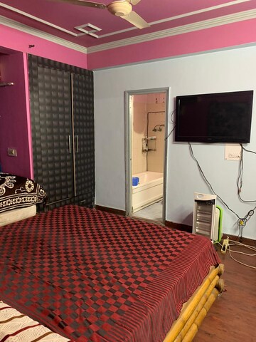 Master Bedroom in 3 BHK Apartment at Sampada Apartment, Sector 46 – for Sale