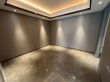 Furnished Amenities in 6+ BHK Apartment at Lodha Trump Tower, Worli – for Sale