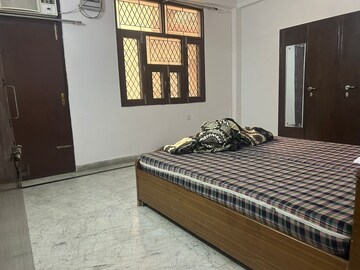 Bedroom in 2 BHK Apartment at Neb Sarai – for Rent