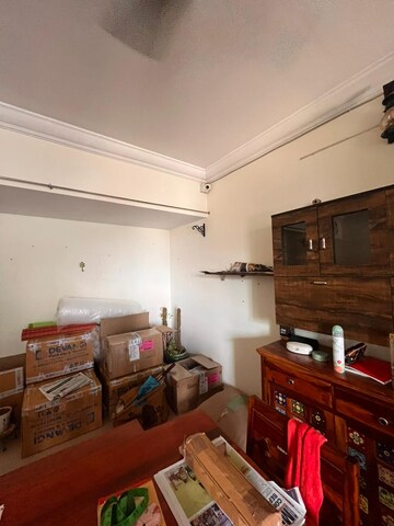 Bedroom in 2 BHK Apartment at Andheri West – for Rent
