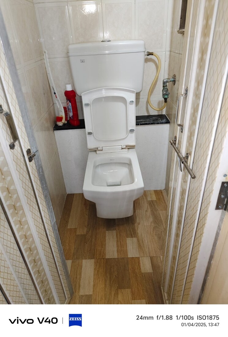 Bathroom, shriram-nagar-chs 1 Bedroom 550 Sq.Ft. Apartment In Aundh Pune 8042737