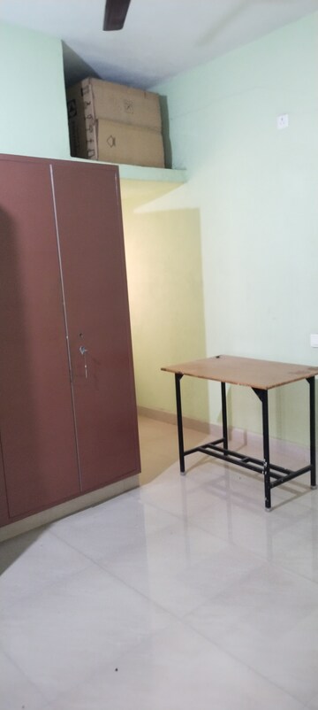 Room in 2 BHK Independent House at Kondapur – for Rent