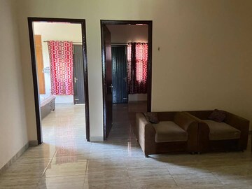 Living Room in 2 BHK Builder Floor at Sector 9 – for Rent