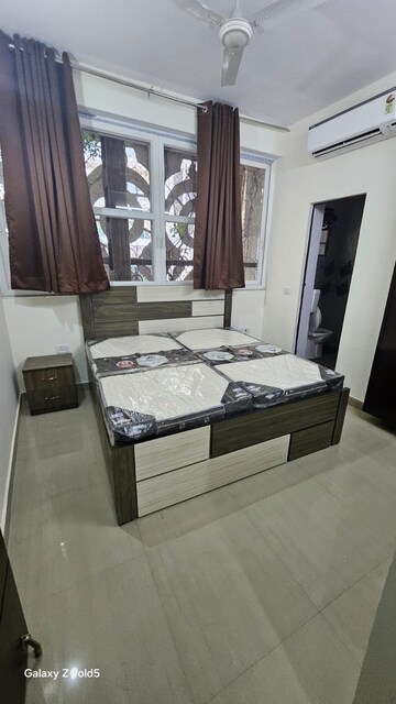 Bedroom in 1 BHK Builder Floor at Global Arcade, Sector 42 – for Rent