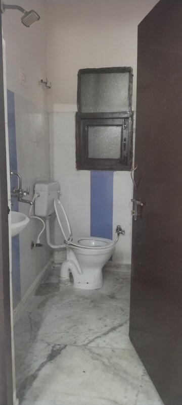 Bathroom in 2 BHK Builder Floor at Mayur Vihar Phase 1 – for Sale