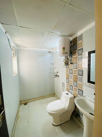 Bathroom in 3 BHK Apartment at Gardenia Golf City, Sector 75 – for Rent