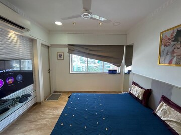 Master Bedroom in 3 BHK Apartment at Sterling Seaface, Worli – for Sale