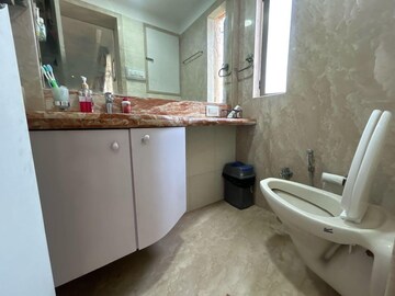 Bathroom in 3 BHK Apartment at Sterling Seaface, Worli – for Sale