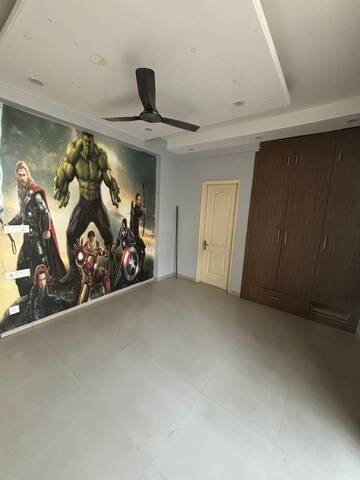 Parking in 4 BHK Apartment at Ansal Celebrity Meadows, Sushant Golf City – for Rent