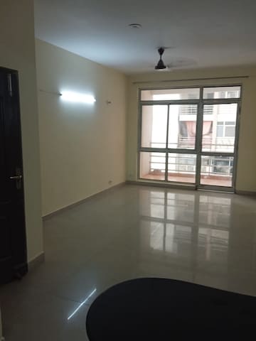 3 BHK Apartment For Rent in Amolik Sankalp, Sector 85