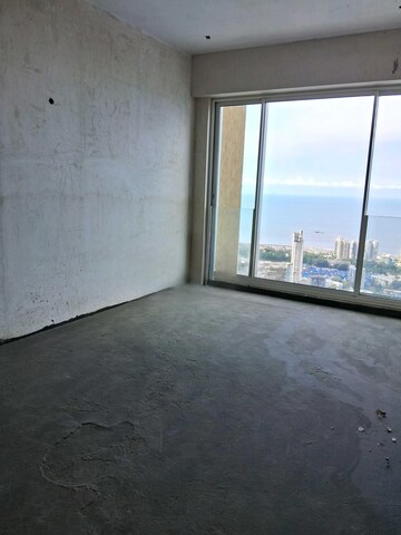 Room in 4 BHK Apartment at Raheja Imperia, Worli – for Sale