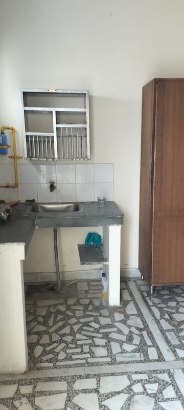 Master Bedroom in 1 RK Villa at RWA Apartments Sector 30, Sector 30 – for Rent