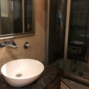 Bathroom in 3.5 BHK Apartment at Sector 21 – for Rent